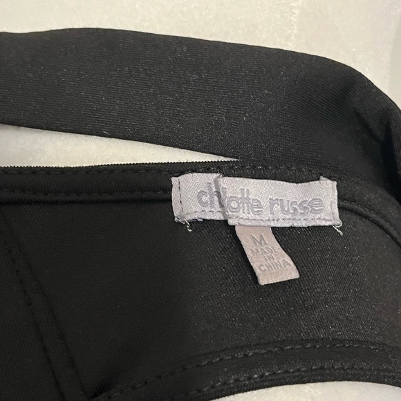 BLACK CROP TOP TANK - Picture 4 of 4